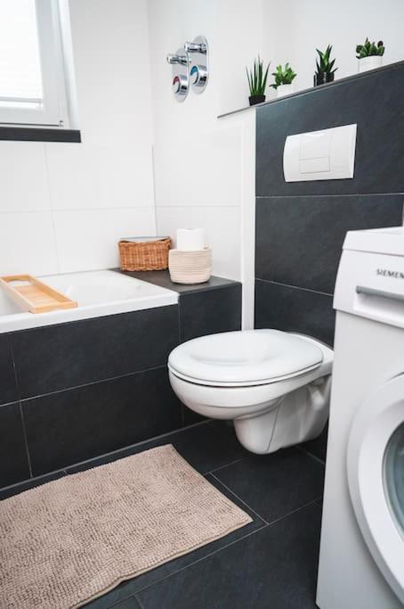 Traumwohnung Im Koelner Sueden Huerth Luaran gambar
