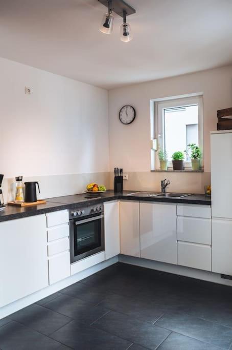 Traumwohnung Im Koelner Sueden Huerth Luaran gambar